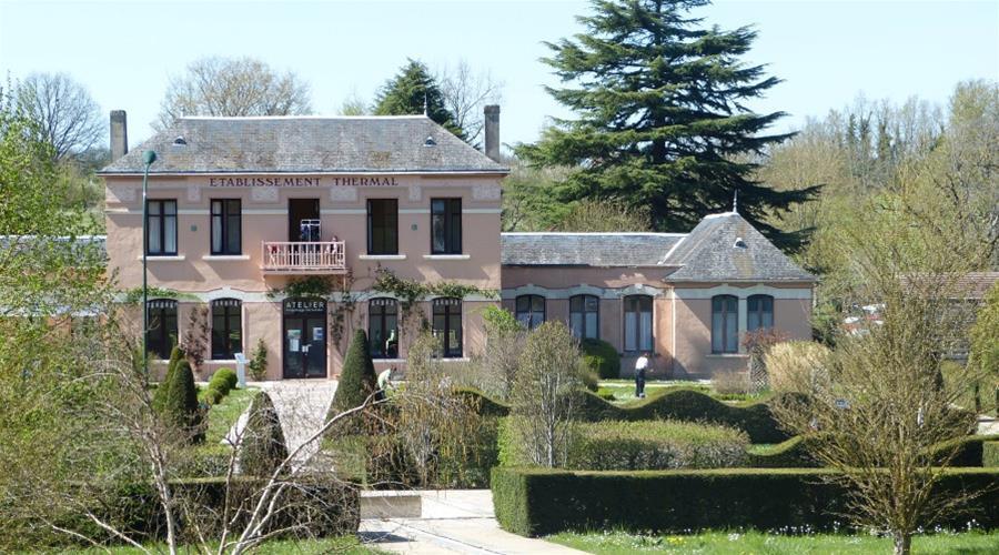 Terres de France - Appart'Hôtel La Roche-Posay Exterior foto