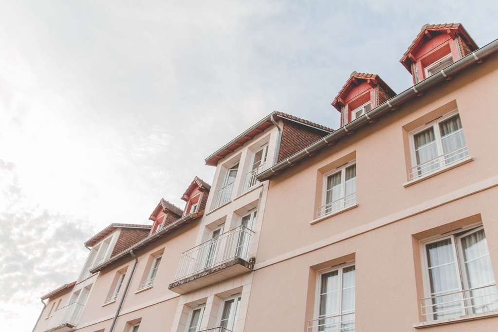 Terres de France - Appart'Hôtel La Roche-Posay Exterior foto